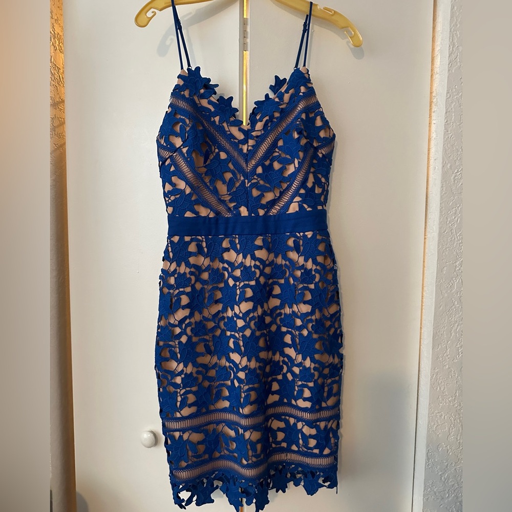 Adelyn Rae Whitney Lace Sheath Dress Blue Beige XS